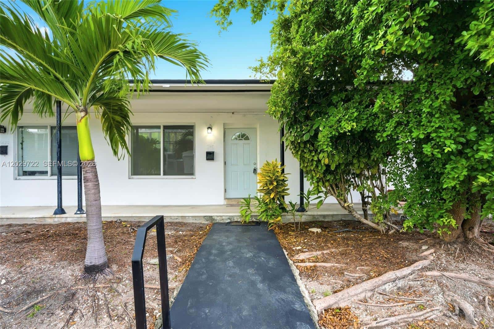 8430 Crespi Blvd # 8420, Miami Beach FL 33141