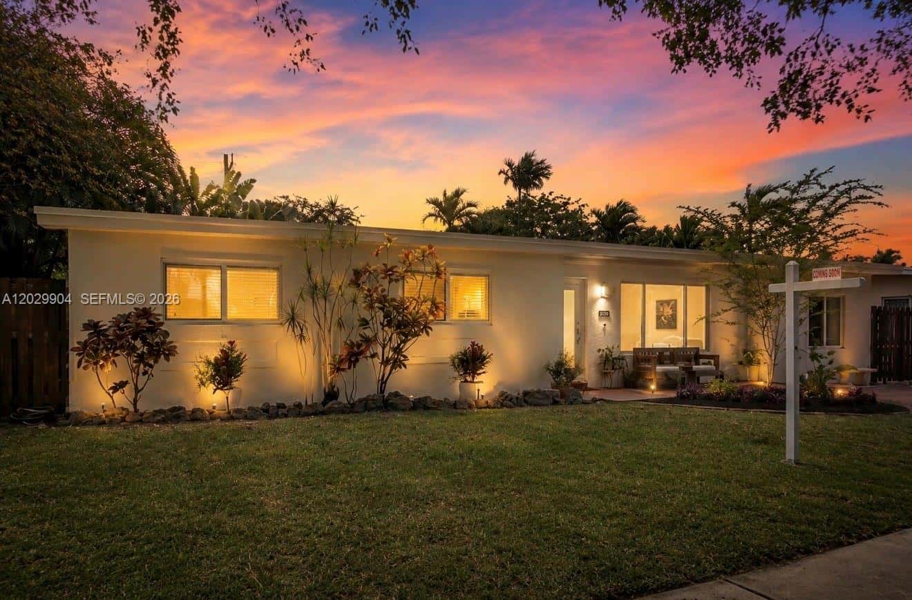 270 NE 123rd St, North Miami FL 33161