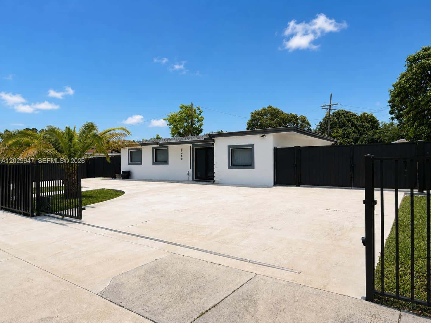 5350 NW 174th Dr, Miami Gardens FL 33055