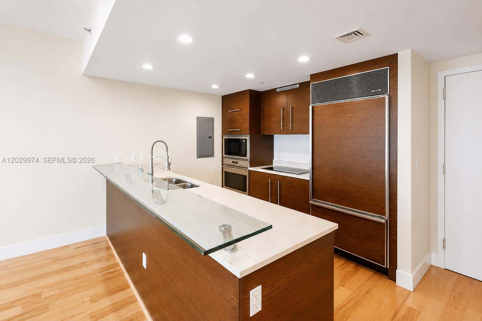 475 Brickell Ave # 2909, Miami FL 33131