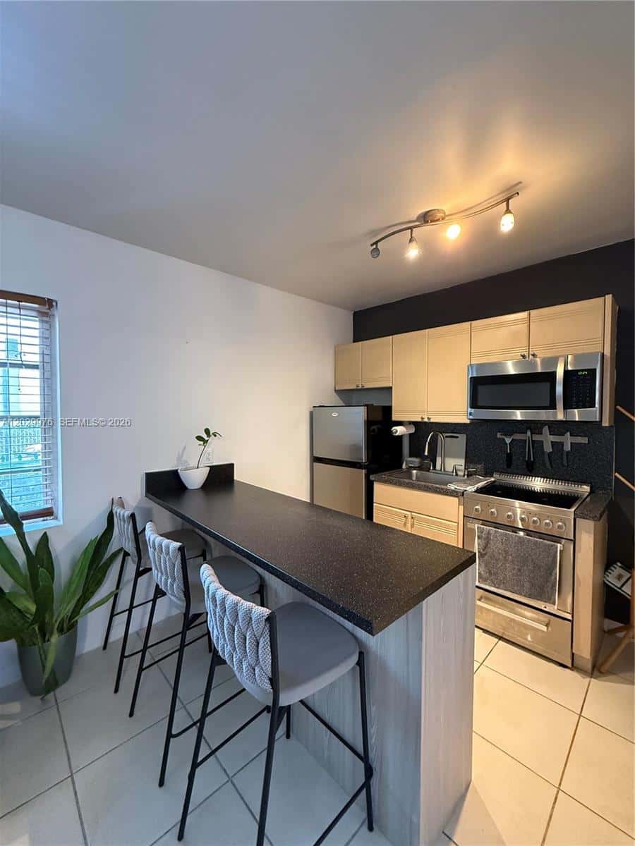 601 Michigan Ave # 3, Miami Beach FL 33139