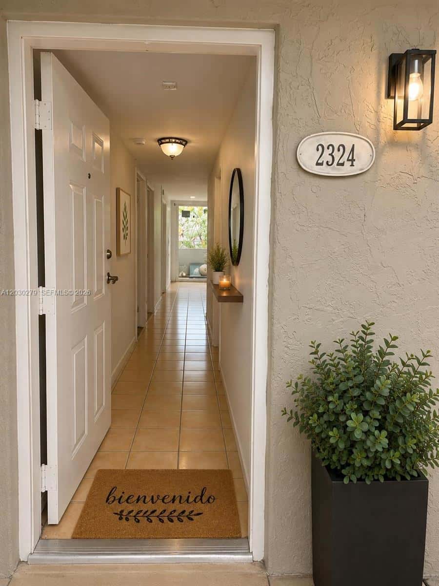 10000 NW 80th Ct # 2324, Hialeah Gardens FL 33016