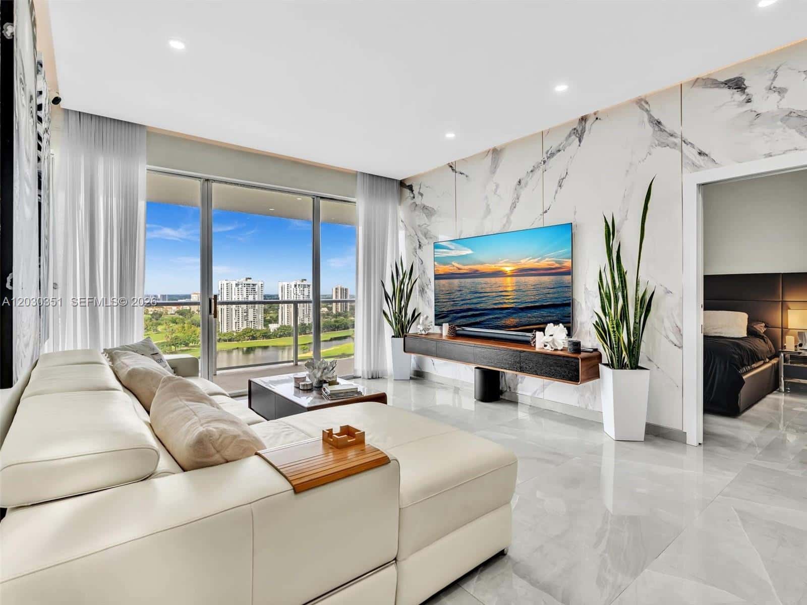 3731 N Country Club Dr # 24, Aventura FL 33180