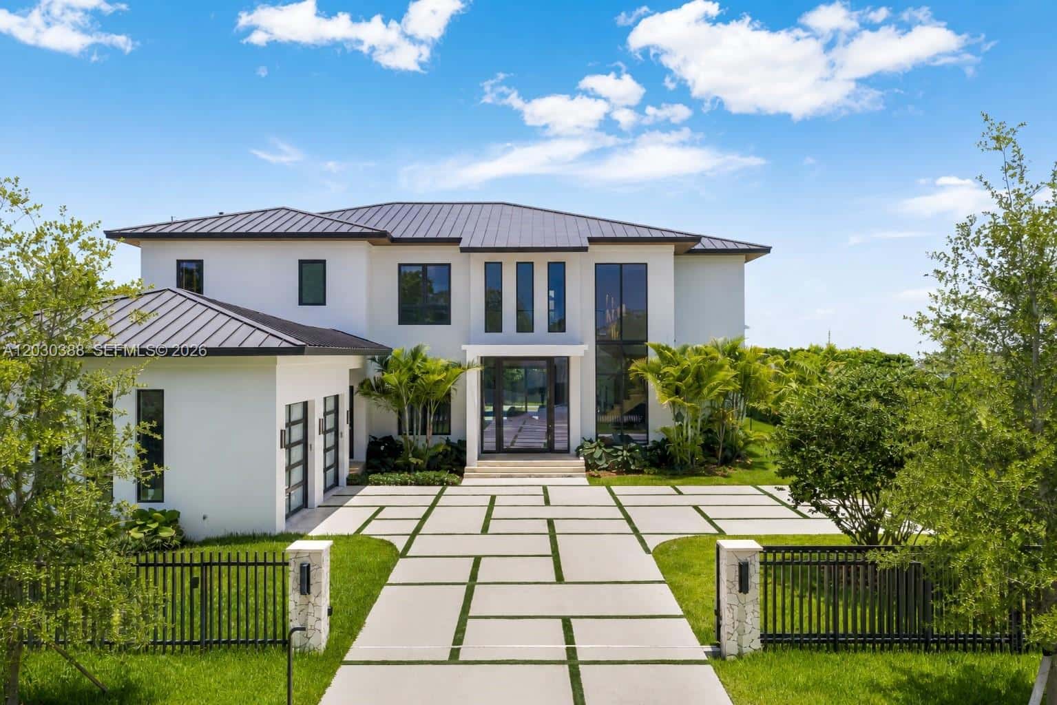 6641 SW 85th St, Miami FL 33143