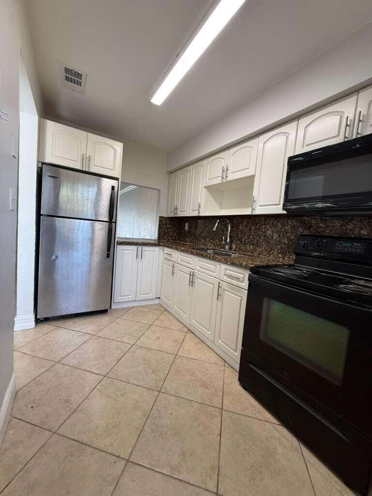 516 NW 179th Street, Miami Gardens FL 33169