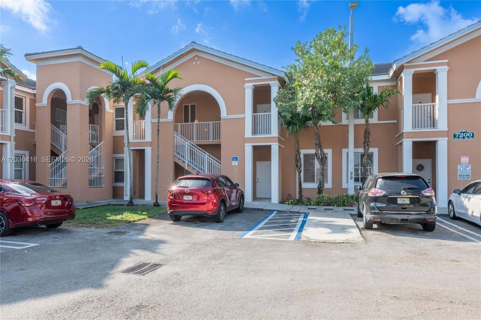 7200 NW 177th St # 7, Hialeah FL 33015