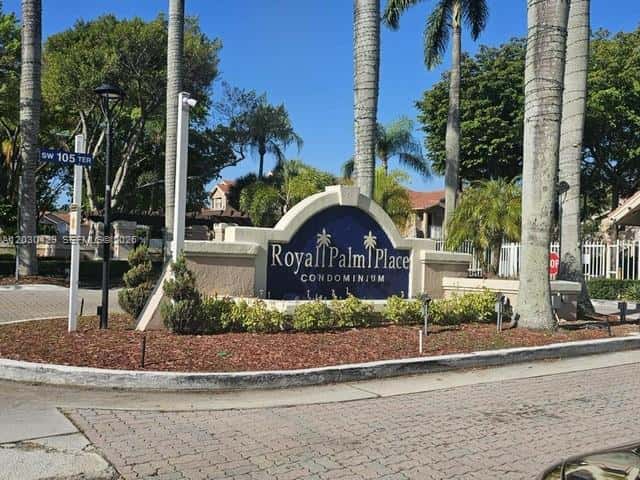 15771 SW 106th Ter # 204, Miami FL 33196