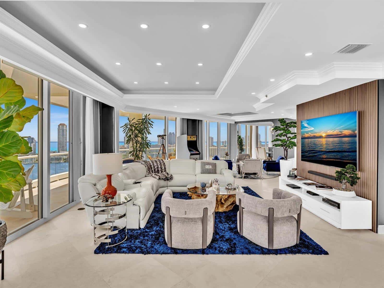7000 Island Boulevard # 06, Aventura FL 33160