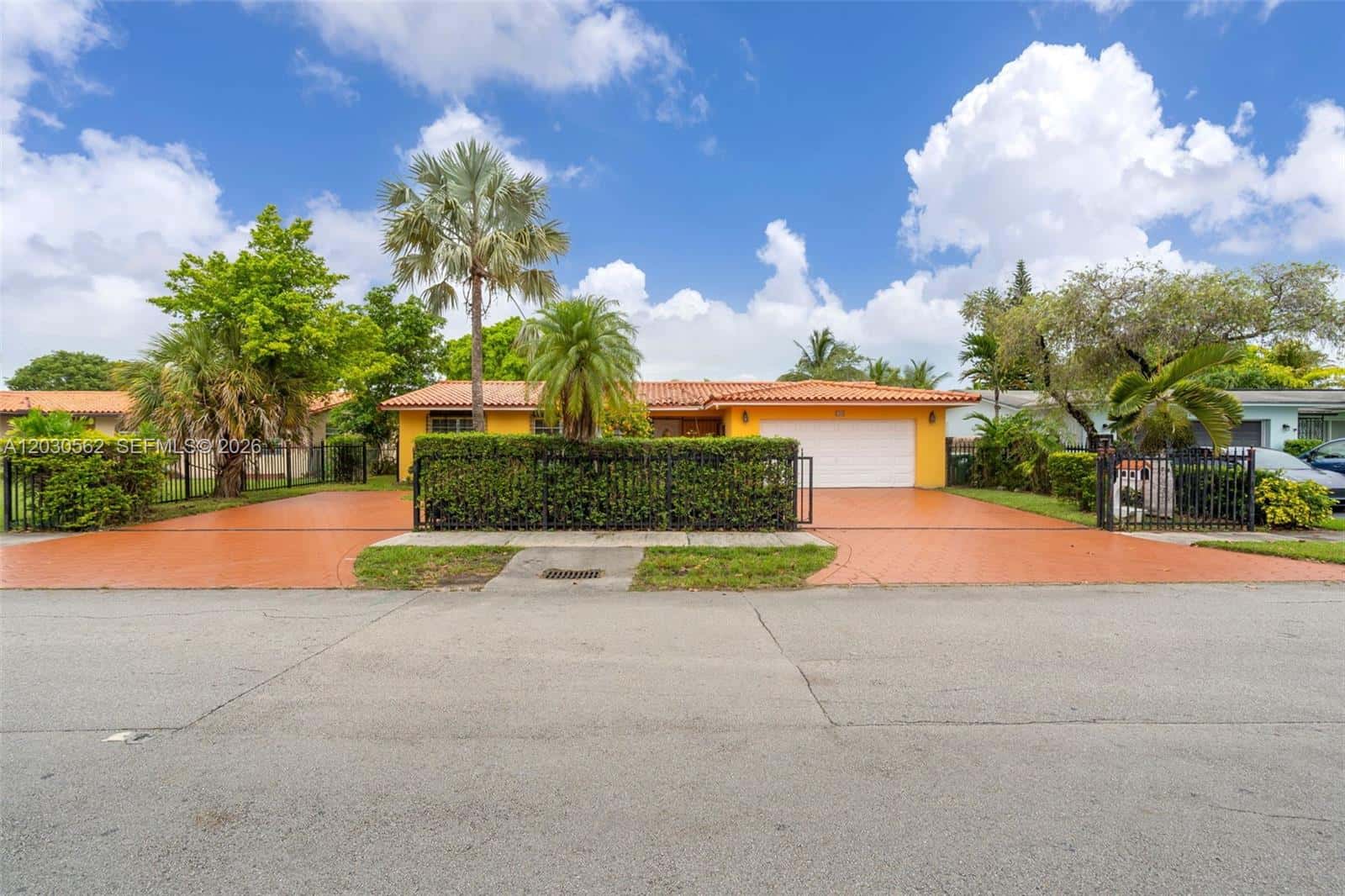 1320 SW 84th Ave, Miami FL 33144
