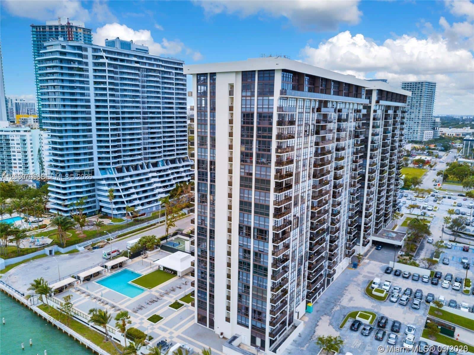 600 NE 36th St # 417, Miami FL 33137