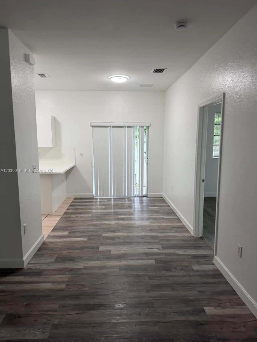 374 NE 27th Ave # 203, Homestead FL 33033