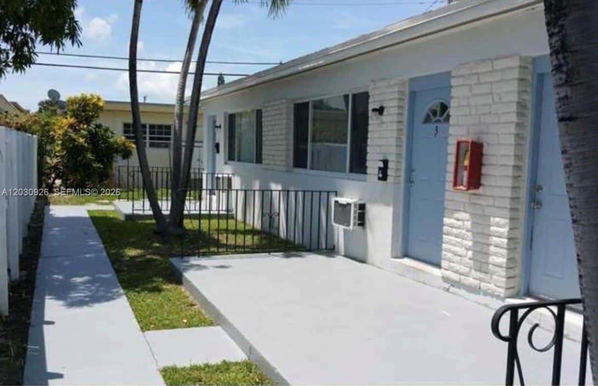 730 84th St # 4, Miami Beach FL 33141
