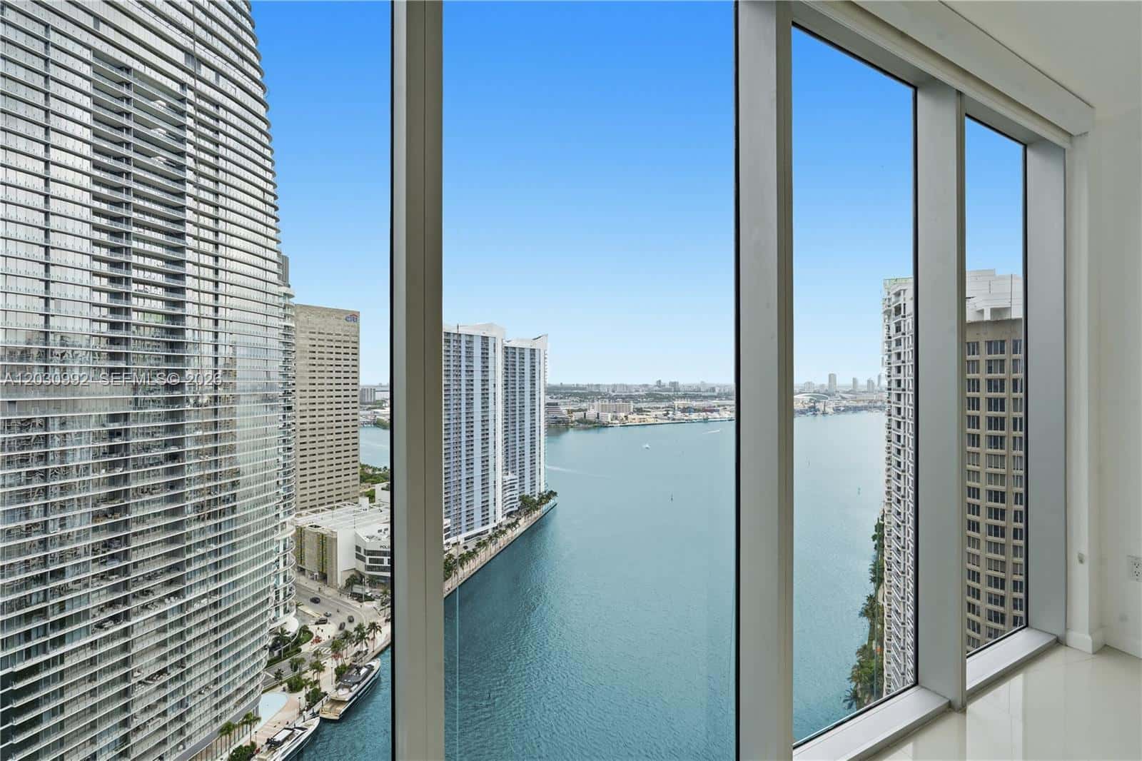 465 Brickell Ave # 3202, Miami FL 33131
