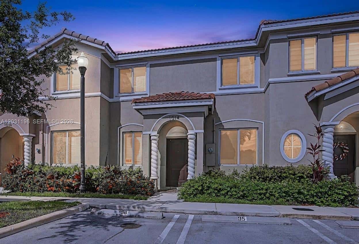 1014 SE 23rd Ave, Homestead FL 33035