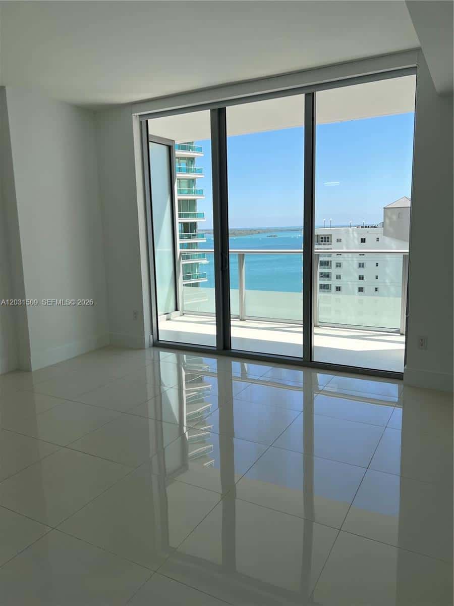 1300 Brickell Bay Dr # 1606, Miami FL 33131