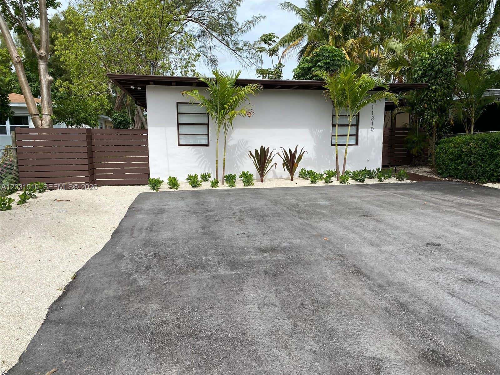 11310 Peachtree Dr, Miami FL 33161