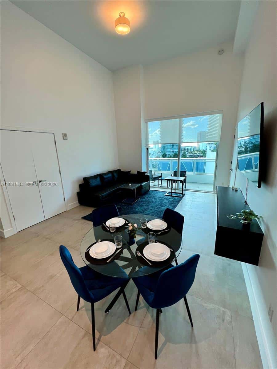 1080 Brickell Ave # 1107, Miami FL 33131