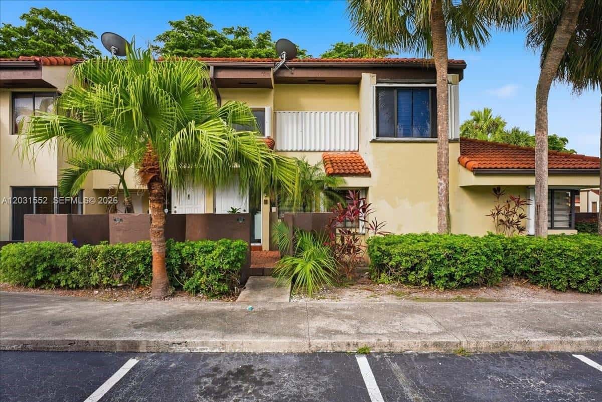 9839 SW 138th Ave, Miami FL 33186