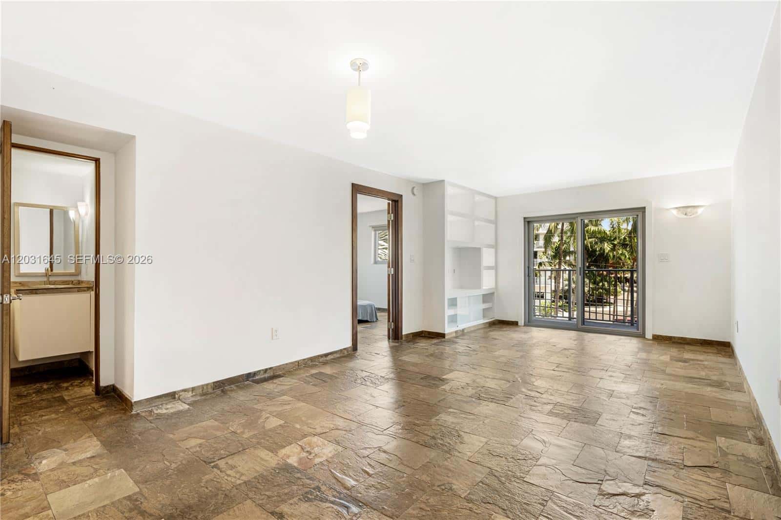 1674 Bay Rd # 301, Miami Beach FL 33139