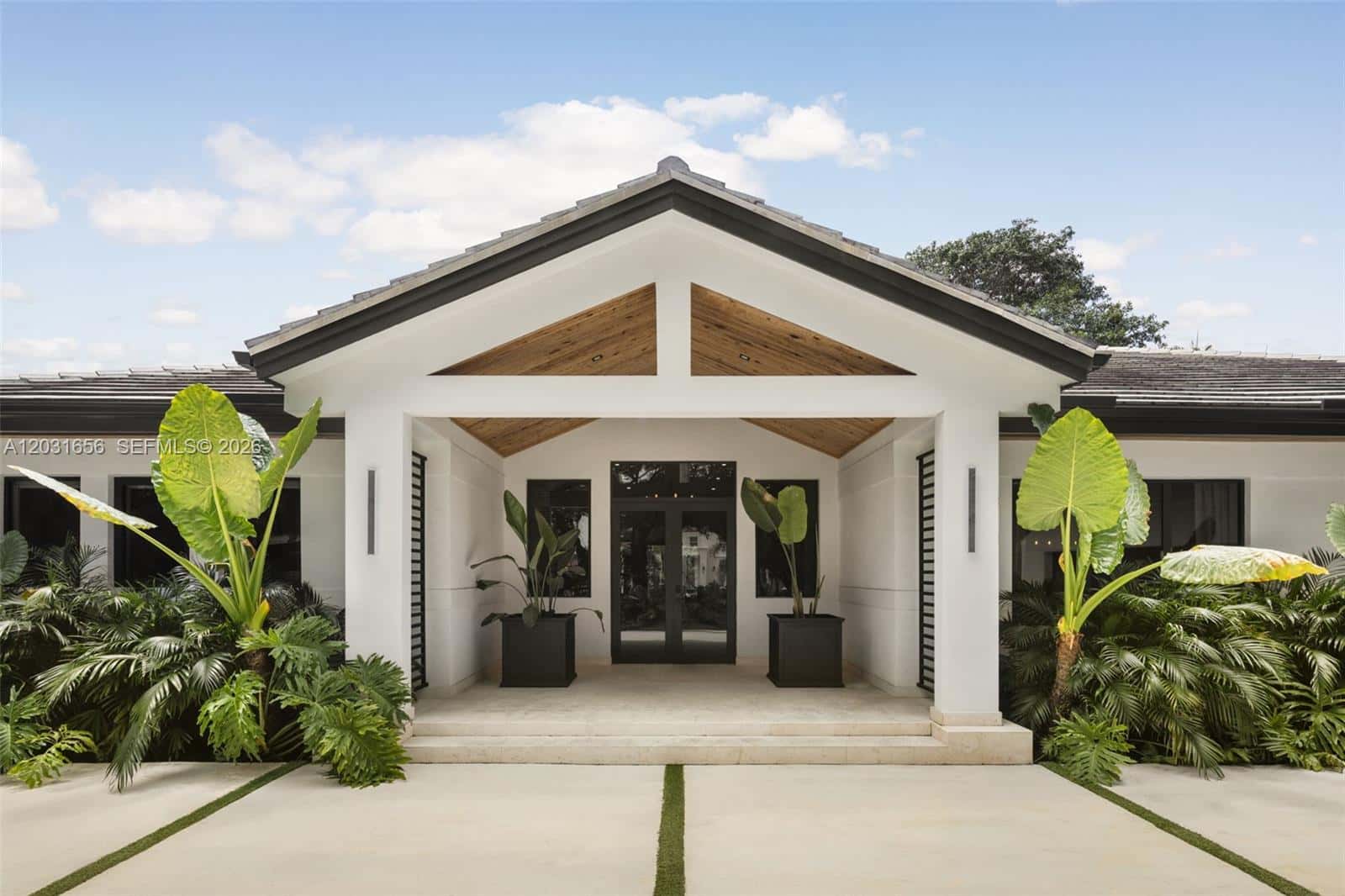 7300 Los Pinos Blvd, Coral Gables FL 33143