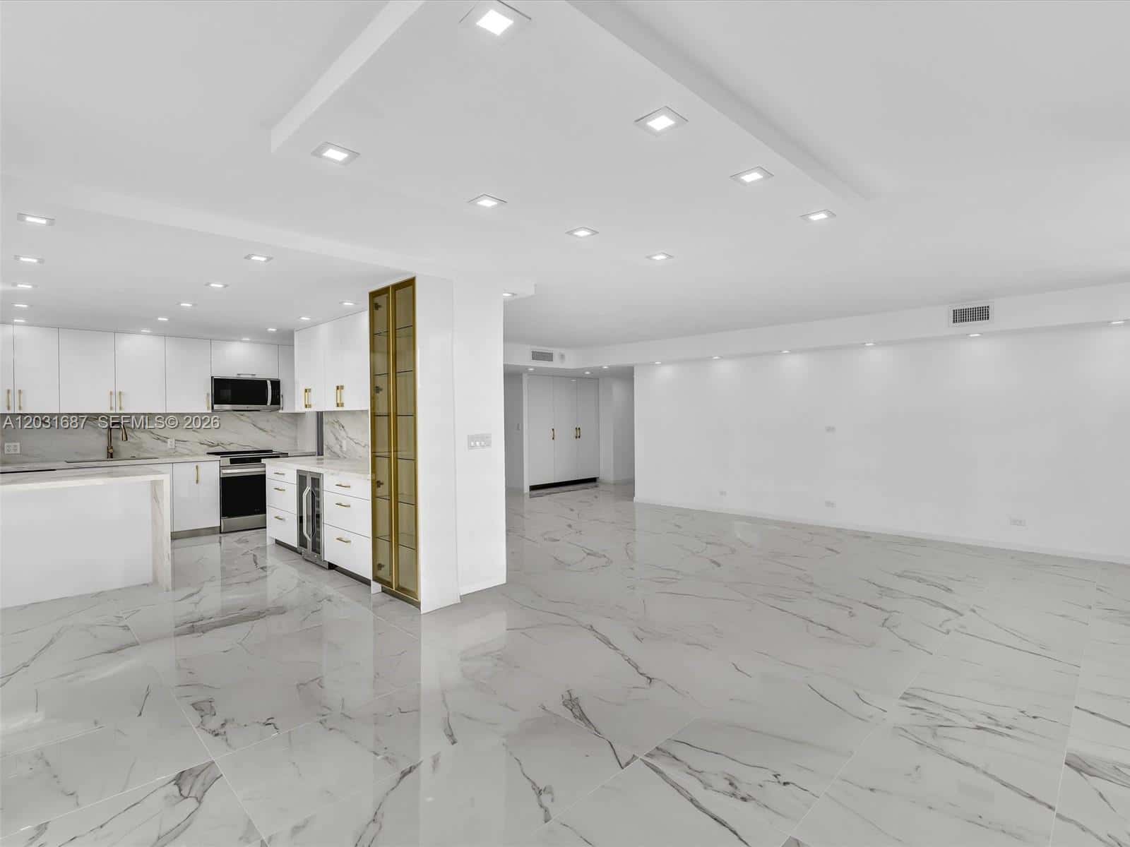 230 174th St # 712, Sunny Isles Beach FL 33160