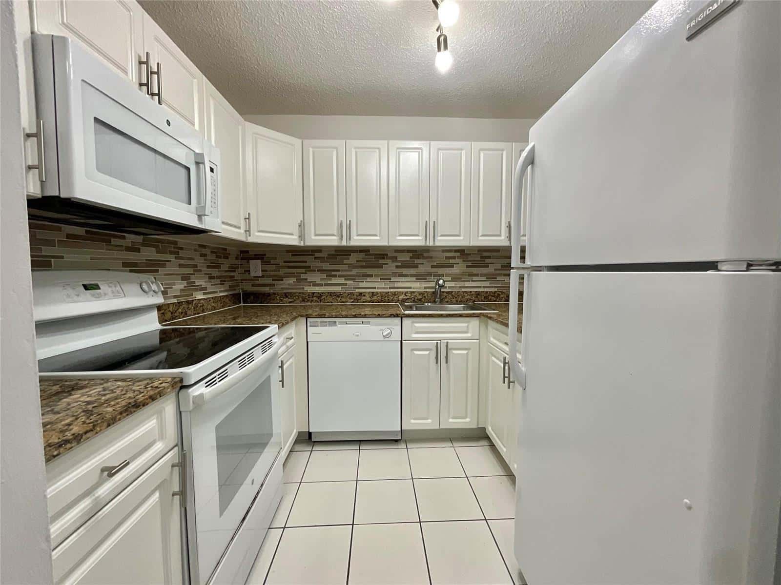 9517 Fontainebleau Boulevard # 301, Miami FL 33172