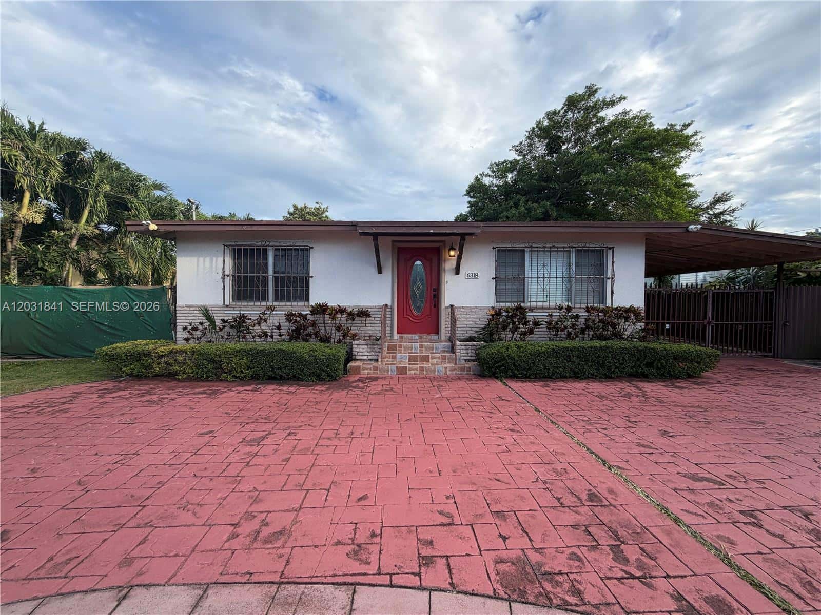 6318 SW 27th St, Miami FL 33155