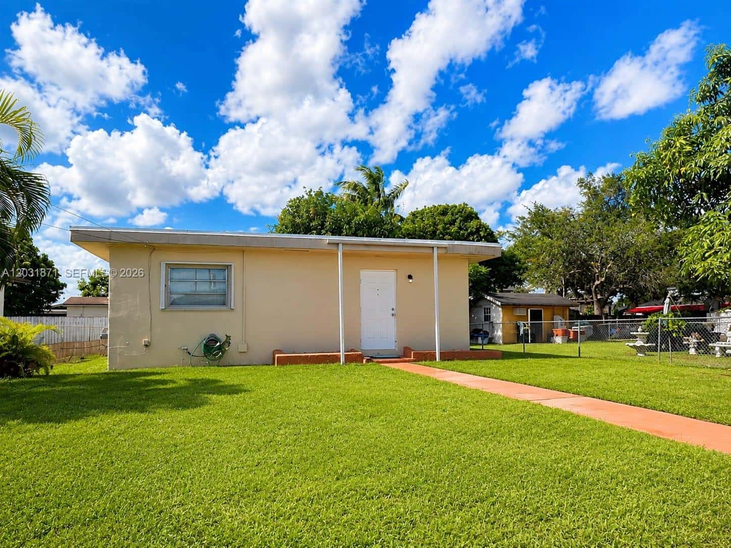 8935 SW 28th St # 8935, Miami FL 33165