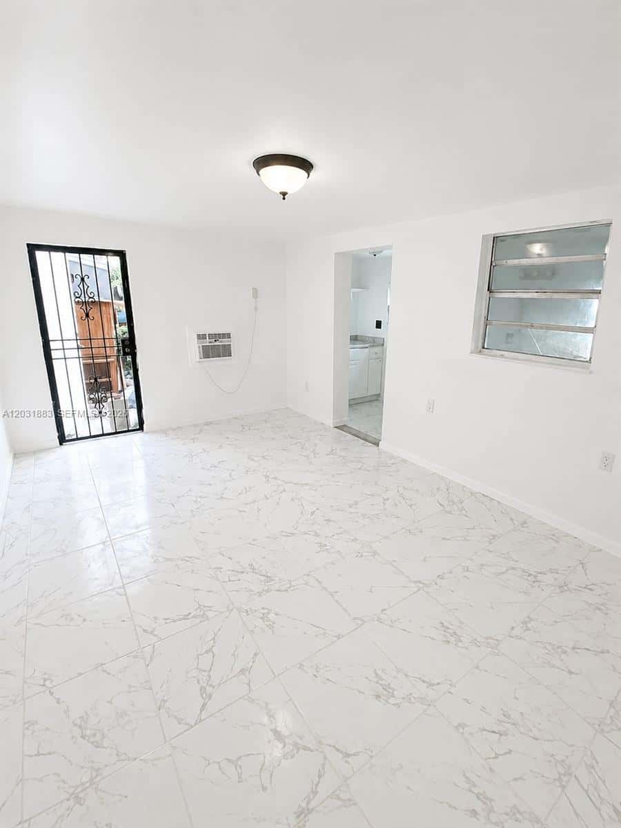 15720 NW 28th Pl, Miami Gardens FL 33054