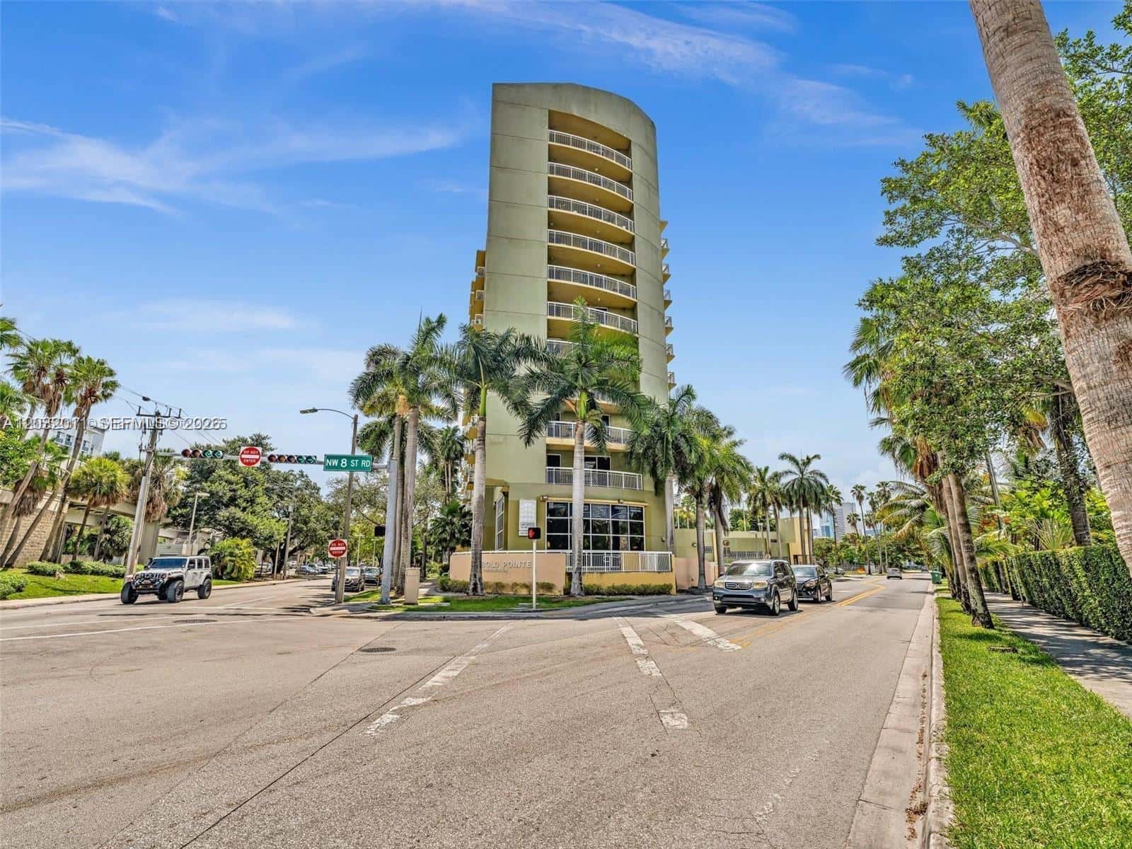 816 NW 11th St # 910, Miami FL 33136