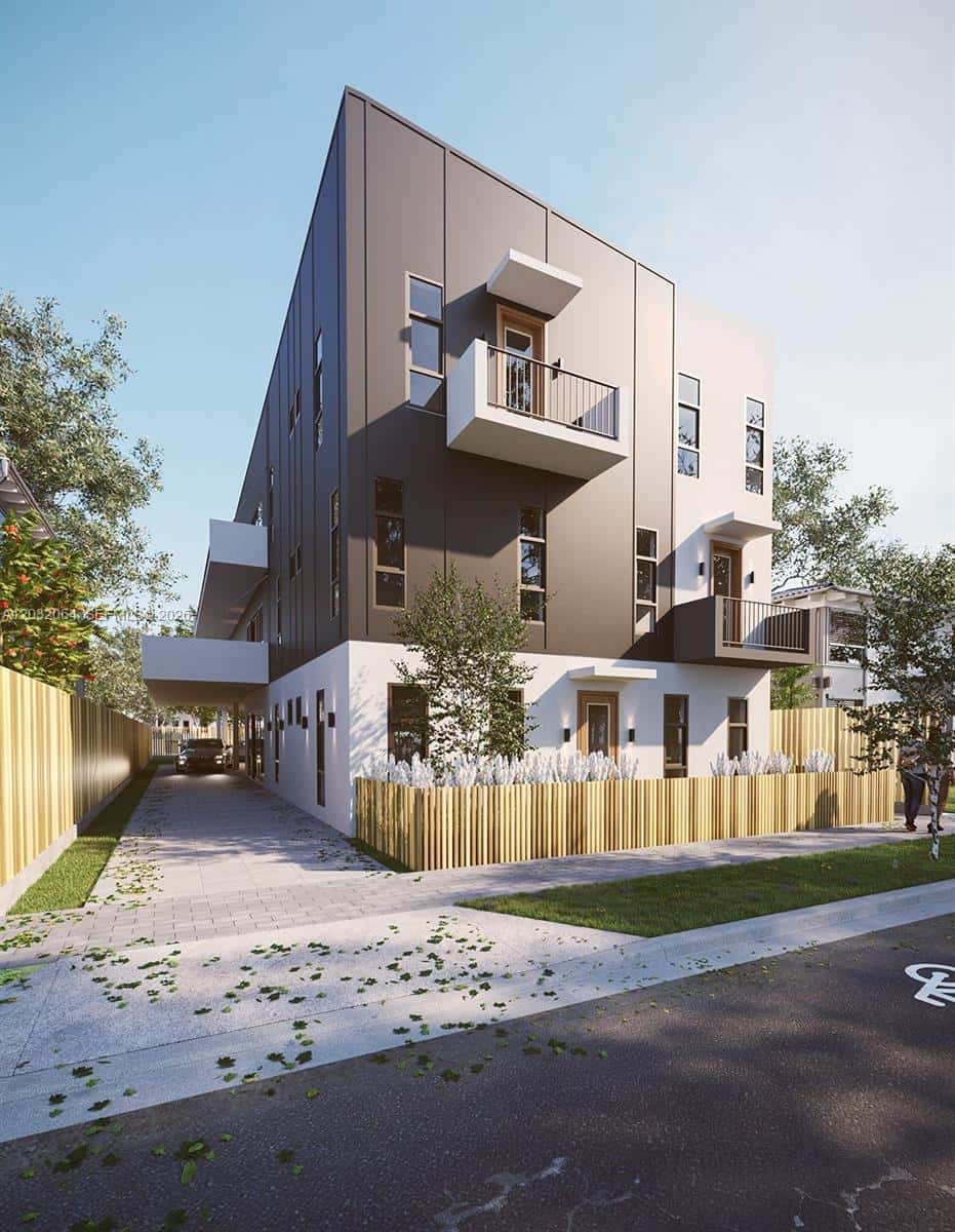 2121 SW 6th St, Miami FL 33135