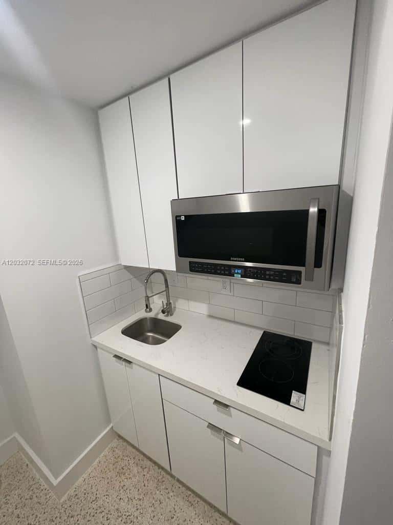 1010 SW 84th Ave # 2, Miami FL 33144