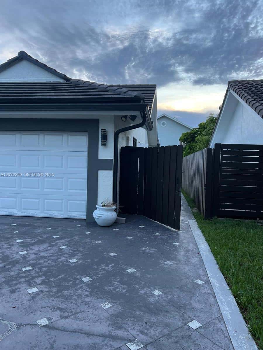10822 SW 142nd Ct, Miami FL 33186