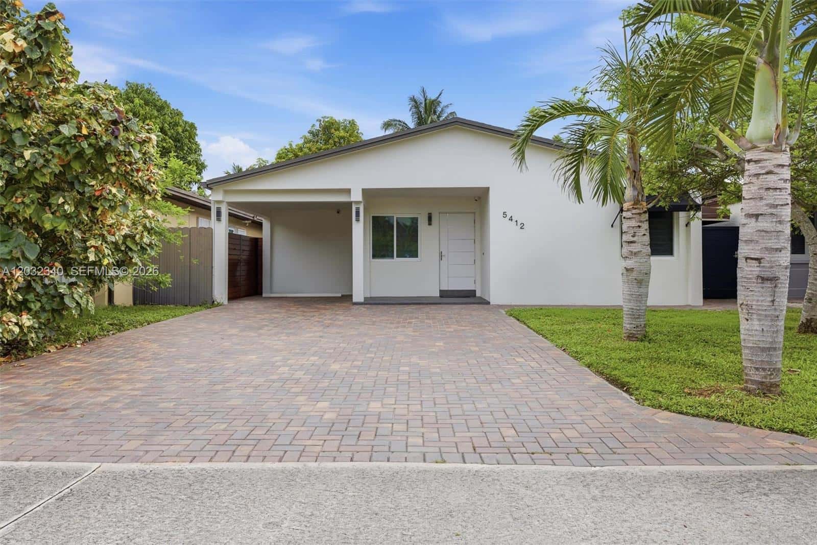 5412 NW 192nd Ln, Miami Gardens FL 33055