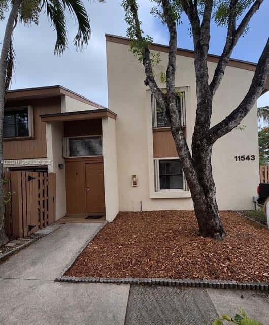 11543 SW 109th Rd # 24B, Miami FL 33176