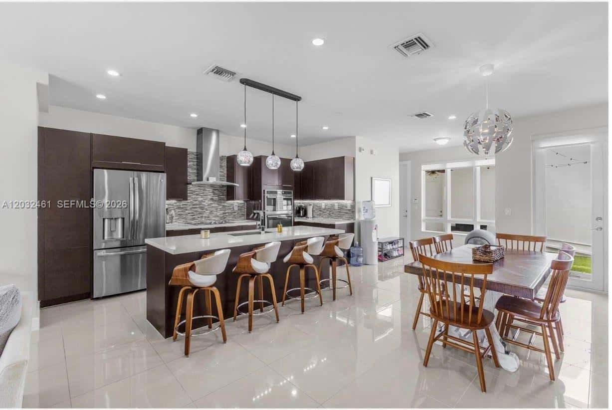 6440 NW 103rd Psge # 6440, Doral FL 33178