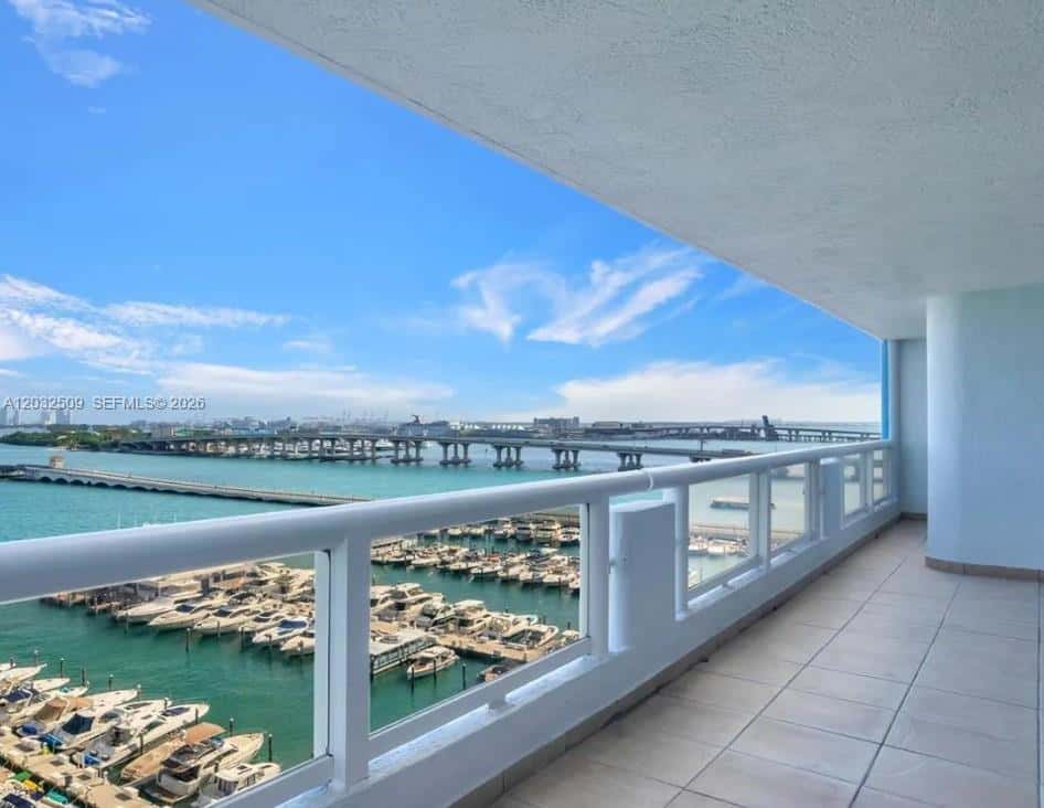1717 N Bayshore Dr # 1533, Miami FL 33132