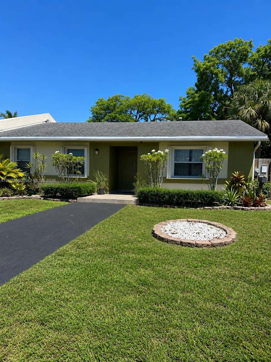 11871 SW 123rd Pl, Miami FL 33186