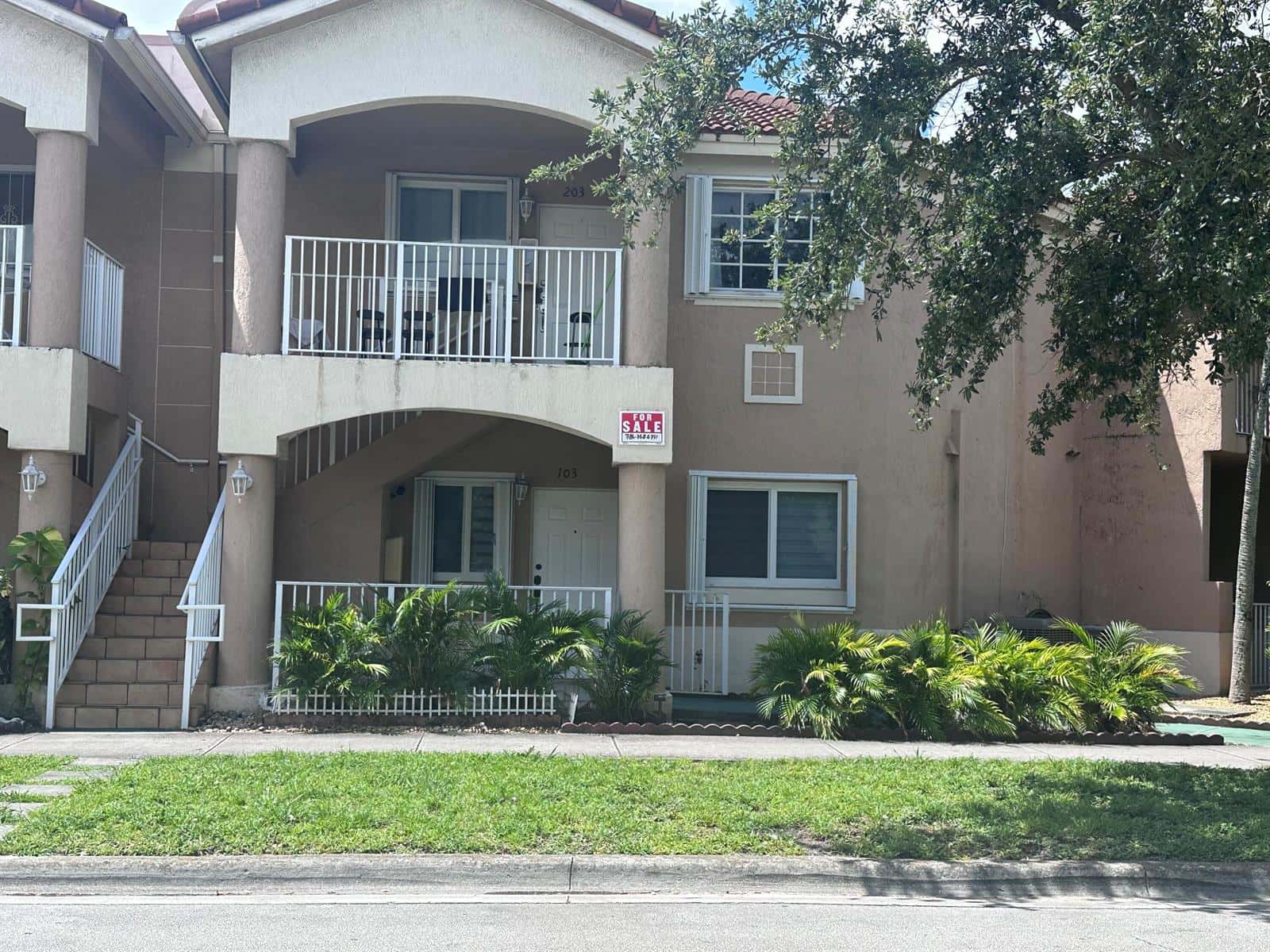 300 E 4th Street # 103, Hialeah FL 33010