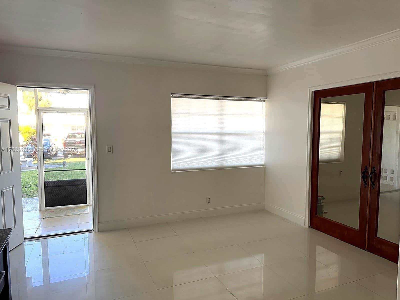 1450 NE 170th St # 106, North Miami Beach FL 33162