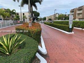 7727 SW 86th St # 301, Miami FL 33143