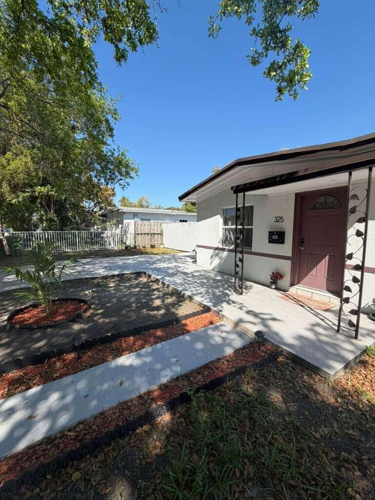 325 NW 135th Street, North Miami FL 33168