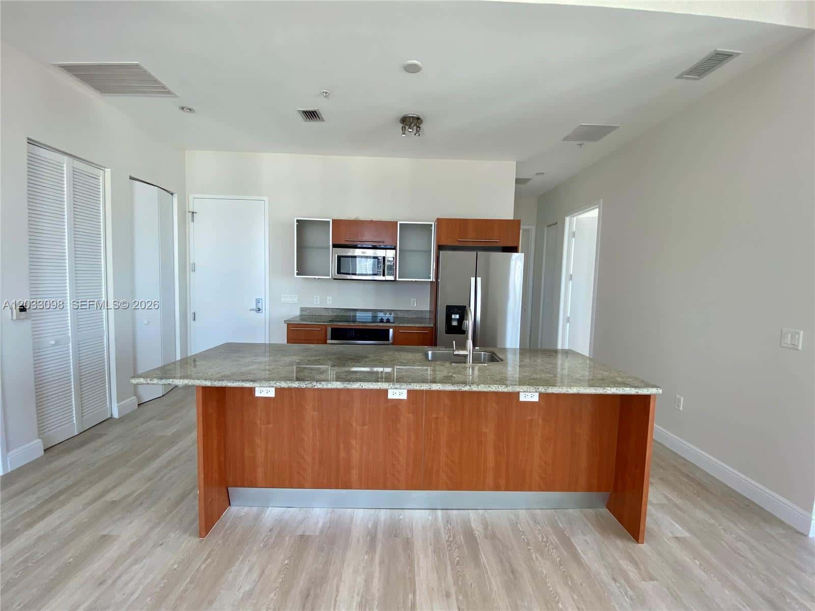 185 SW 7th St # 4311, Miami FL 33130