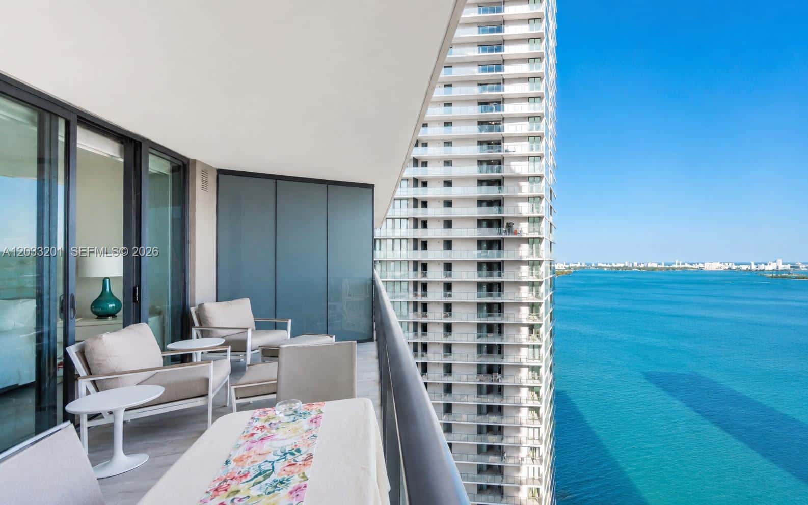 650 NE 32nd St # 3505, Miami FL 33137