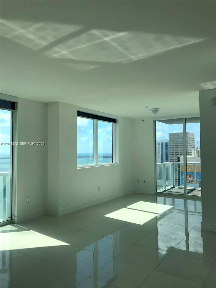 244 Biscayne Blvd # 2103, Miami FL 33132