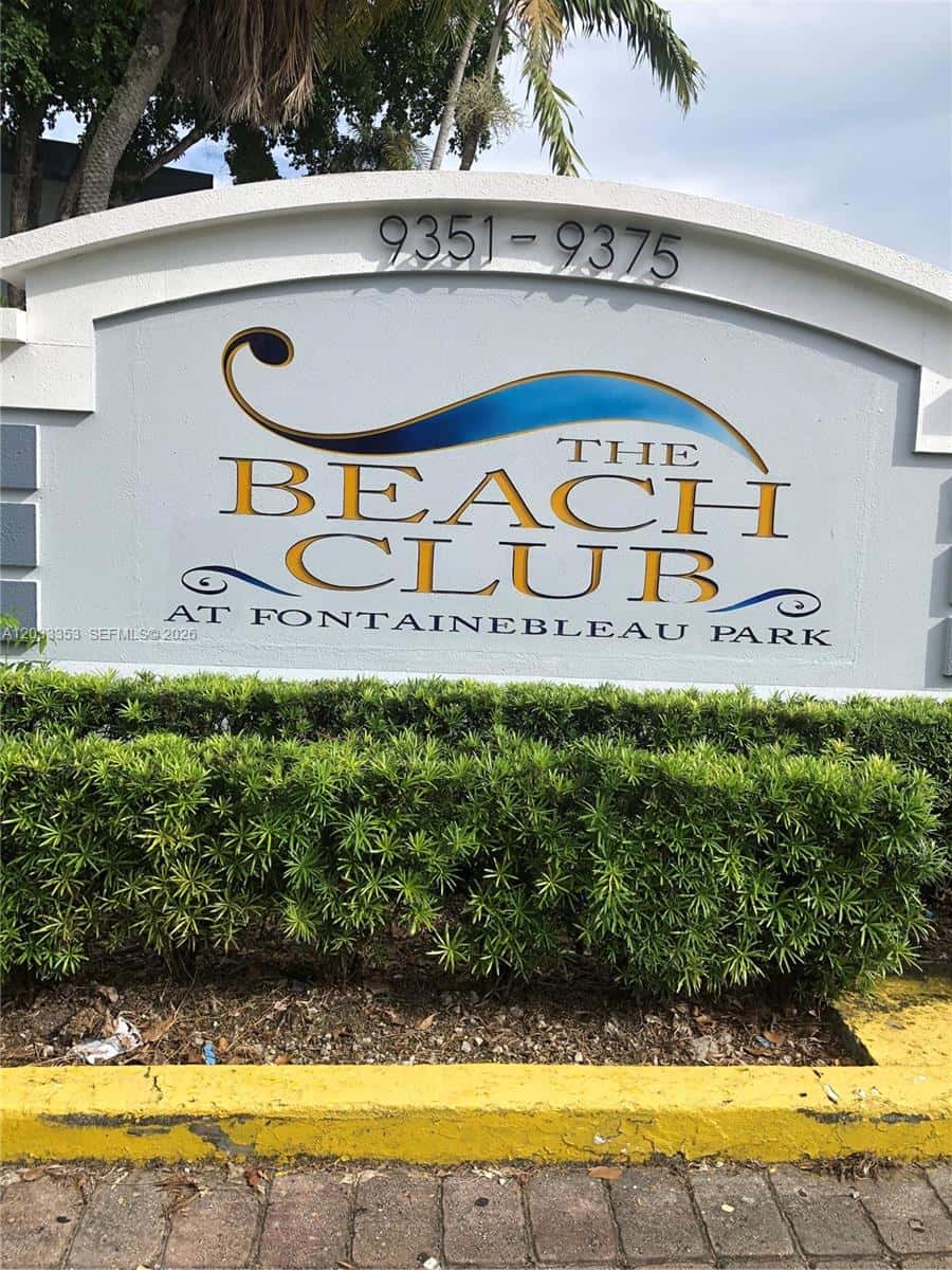 9369 Fontainebleau Blvd # J203, Miami FL 33172