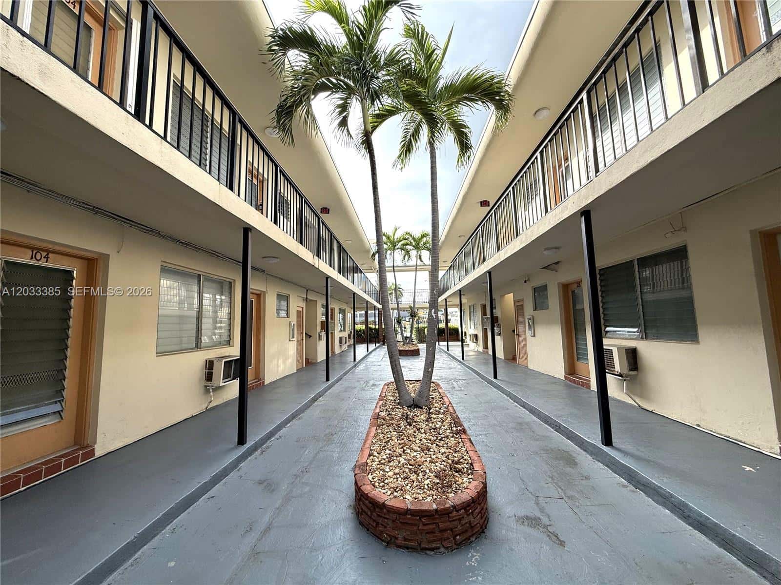 6885 Byron Ave # 103, Miami Beach FL 33141