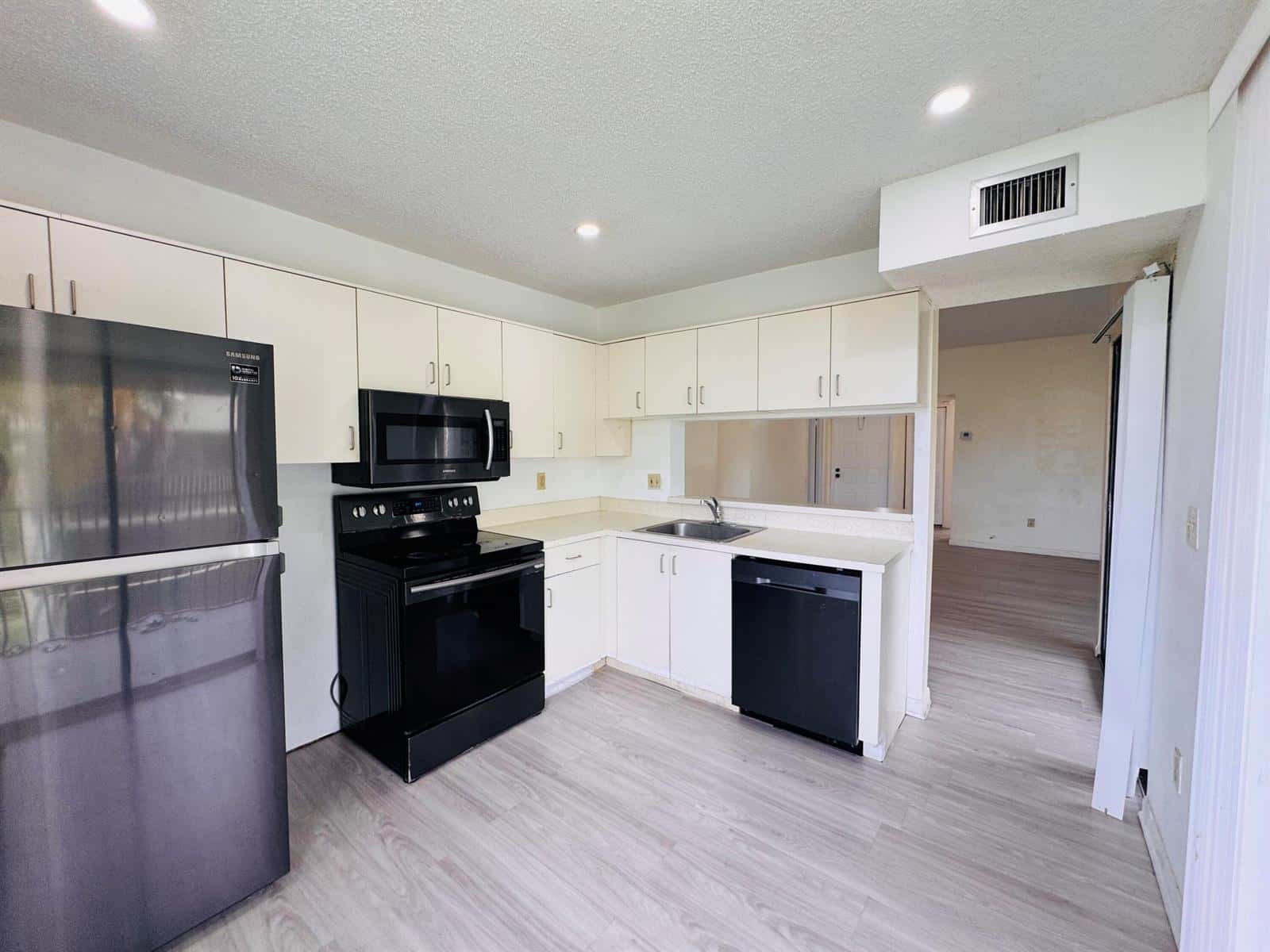 1149 Independence Trail # L, Homestead FL 33034