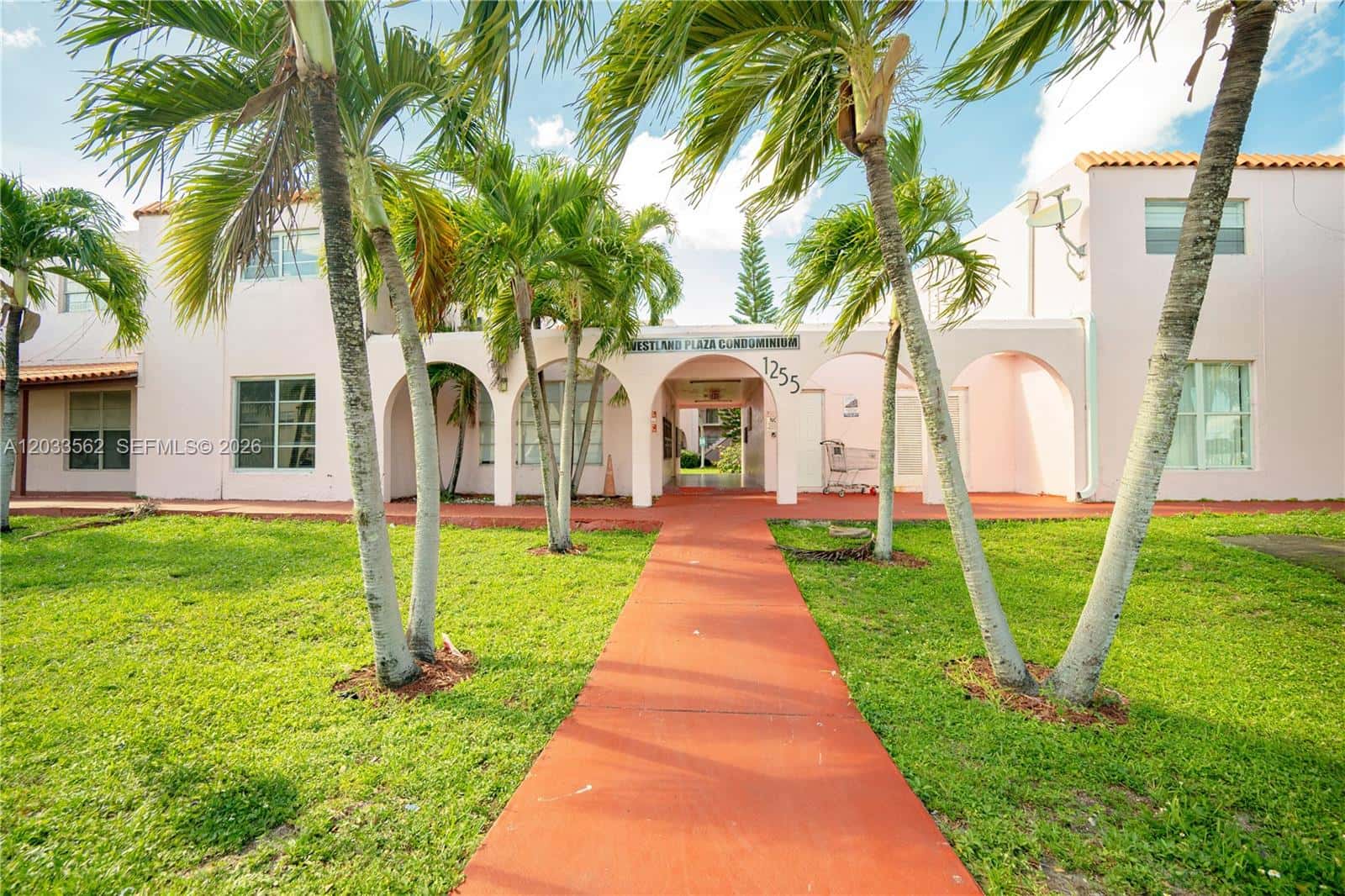 1255 W 53rd St # 306, Hialeah FL 33012