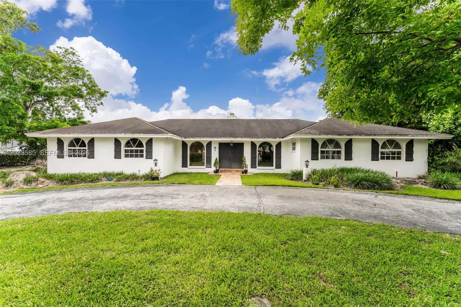 7603 SW 91st Ave, Miami FL 33173